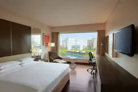 Courtyard by Marriott Mumbai International Airport - 29