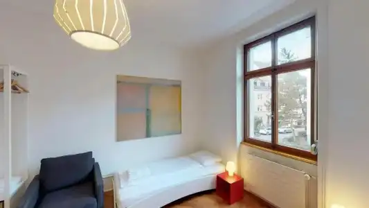 Unique Serviced Living at Airport Line - 34