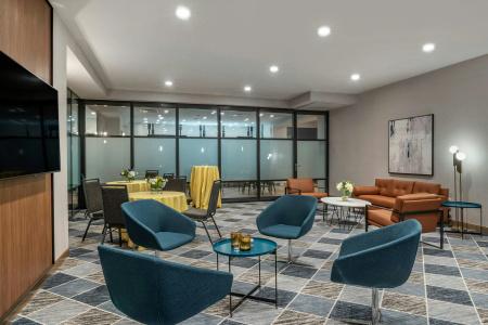 Sheraton Suites Old Town Alexandria - 36