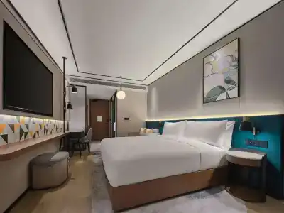 Hilton Garden Inn West Lake - 3