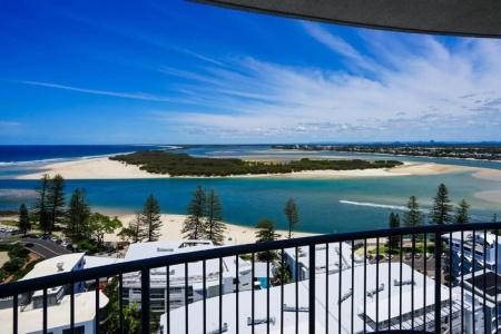 Centrepoint Holiday Apartments - 17