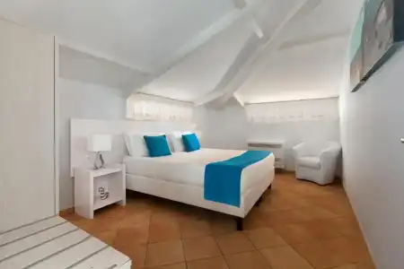 Tasso Suites & Spa - 98