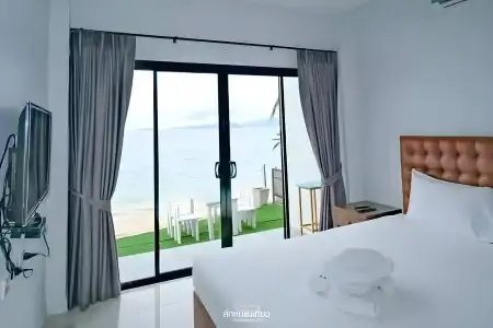 March Samui Resort - 3