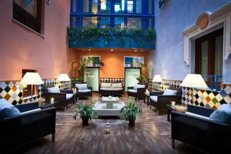 Suites Gran Via 44 Apartahotel - 7
