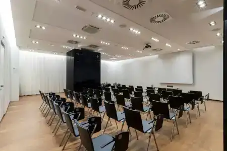 M Ljubljana - 18