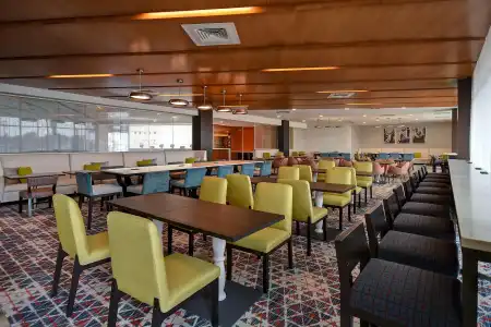 Home2 Suites by Hilton Las Vegas Convention Center - 17