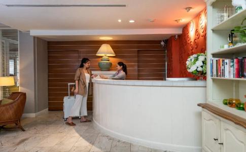La Petite Salil Sukhumvit 8 - 27