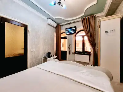 Shahram Plus - 40