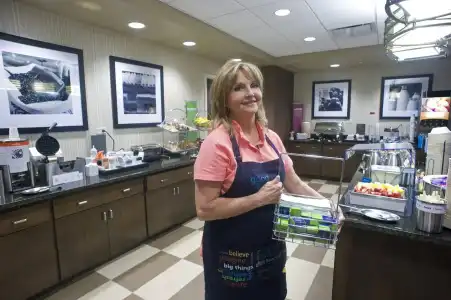 Hampton Inn Springfield-Southeast - 11