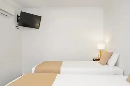 Wollongbar Motel - 123