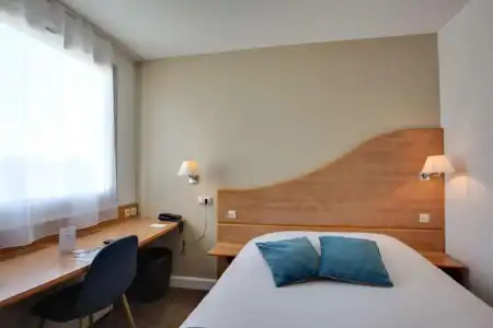 Sure by Best Western Bordeaux Lac - 83