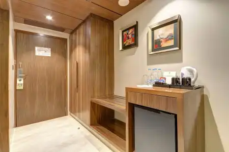 Holiday Inn Kolkata Airport by IHG - 6