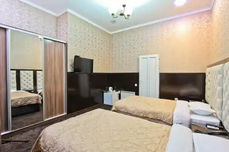 Grand - 7