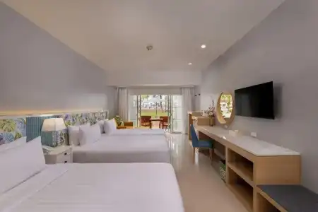 The Briza Beach Resort Khaolak - 40