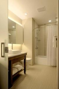 Hyatt Place Phoenix North - 9