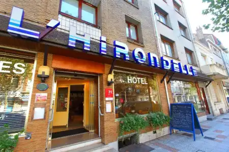 Hôtel L'Hirondelle - 0