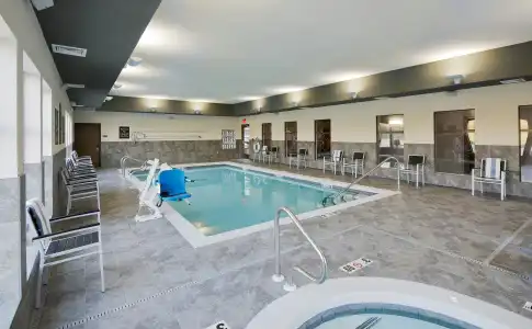Homewood Suites by Hilton Topeka - 9