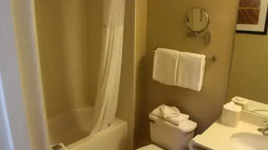 Hawthorn Extended Stay by Wyndham Wichita - 105