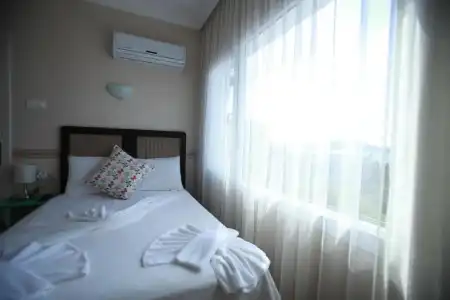 Tunc Otel - 25
