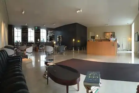 B2 Boutique + Spa - 20