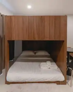 Psych Hostel - 4