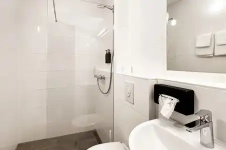 Garner Stuttgart - Zuffenhausen by IHG - 56