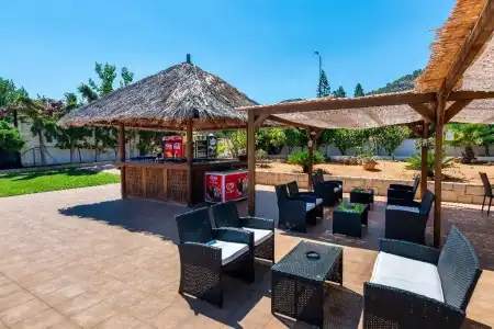 W Suites by Estia - 38