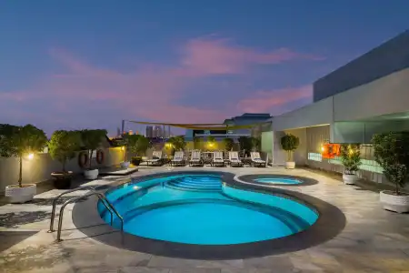 Savoy Park Apartments - 8