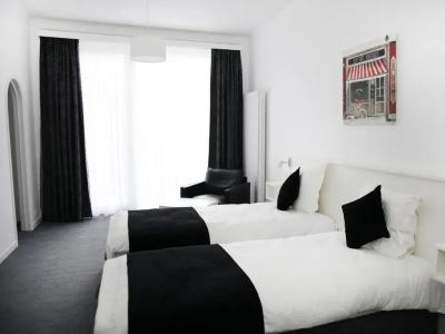 Hôtel Satellite - 42