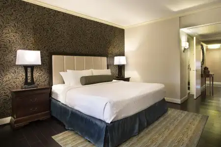 The Whitehall Houston - 2