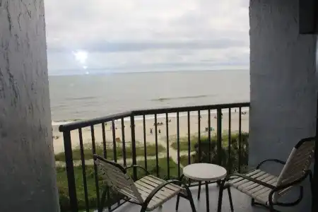 Schooner II Beach and Racquet Club - 7