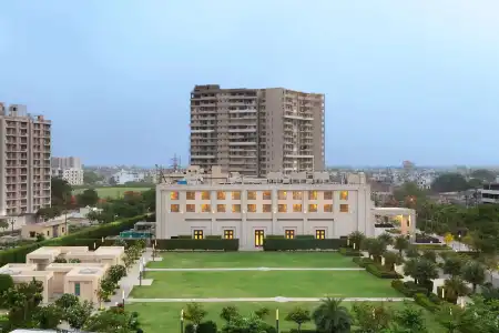 DoubleTree by Hilton Agra - 0