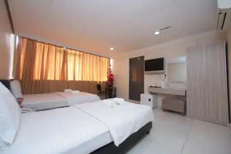OYO 115 Safari 1 - 5