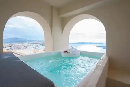 Caldera Cliff Illusion Suites - 16