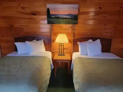 Lake Crest Inn - 79
