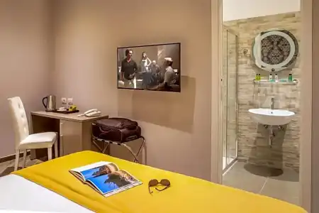 Domus Spagna Frattina Prestige Suite - 45