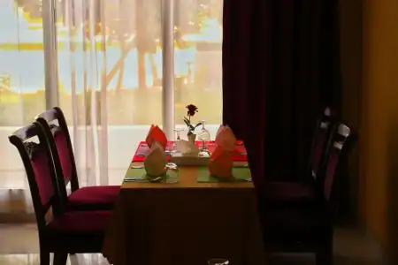Royal Garden - 22