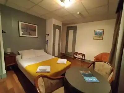 Hôtel de Savoie - 2