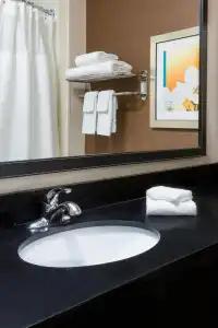 Fairfield Inn & Suites Lincoln - 6