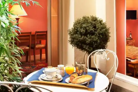Relais Du Louvre - 7