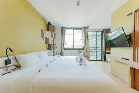 Sky Wave Patong - 51