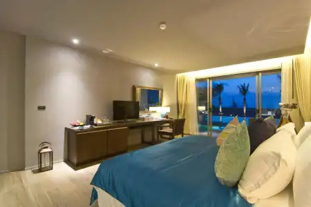 Le Coral Beach Resort and Cafe - 2