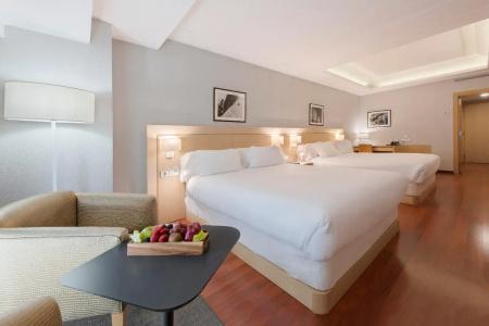 Suites Plaza & Wellness - 45
