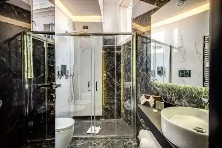 Doria Palace Boutique - 8