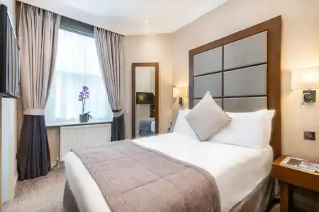 Gem Langham Court - 39
