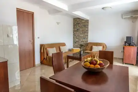 Contessa Apartments - 43