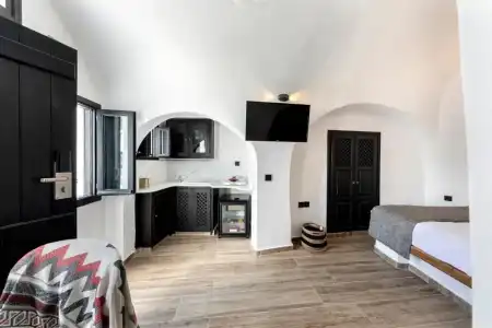 Pearl of Caldera Oia Boutique - 230