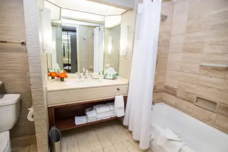 Hilton Los Angeles/Universal City - 52
