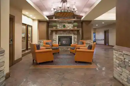 DoubleTree by Hilton Denver Cherry Creek - 1