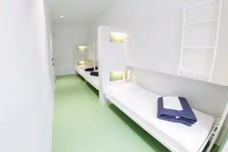 Sant Jordi Hostels Rock Palace - 5